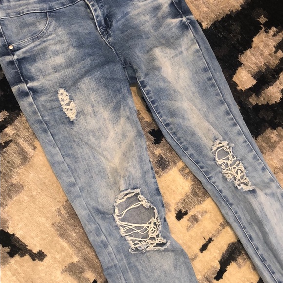 SIZE 2 Skinny jeans - Picture 2 of 4